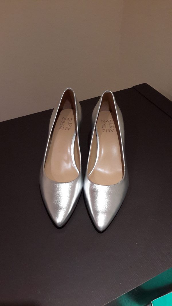 Chaussure escarpin argente petit talon Naturalizer 38.5