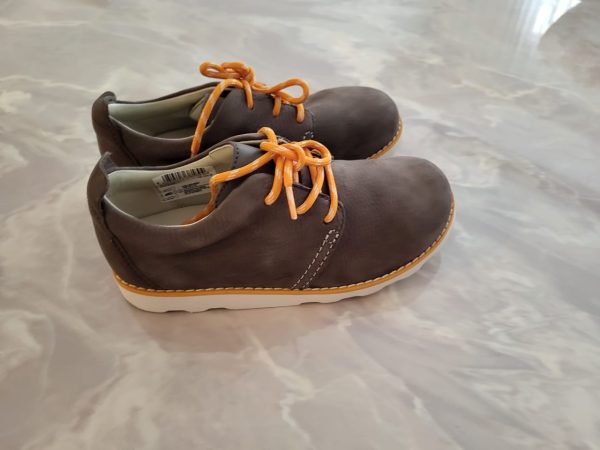 Chaussure Clarks marron cuir orange pointures 28.5 - 30 et 35